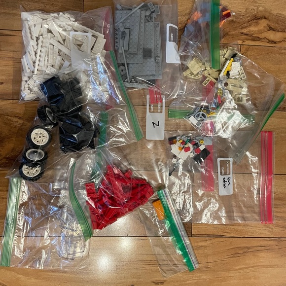 Lego VW Camper #10220 - Picture 12 of 12